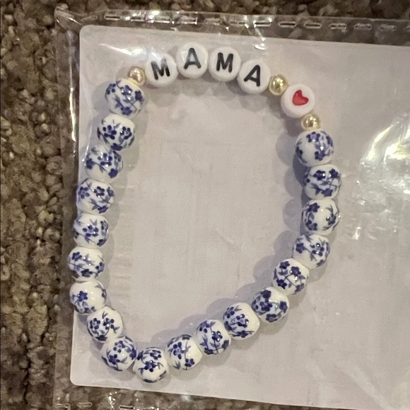 unbranded Jewelry - Mama Beaded Bracelet with Blue Floral Design